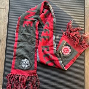 TFC scarf
